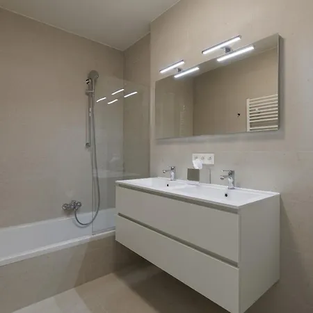 Apartment Savoye Plaza - Casselbergh Residences *